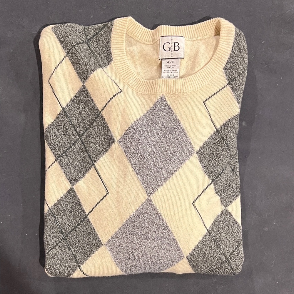 Men's XL Cream and Silver Argyle Sweater. Geoffrey Beane